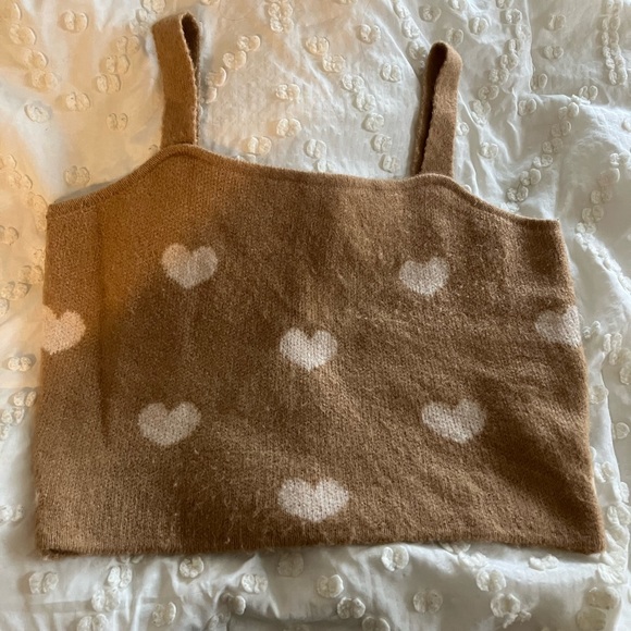 Lush heart knit beige and white heart tank top - Picture 3 of 5